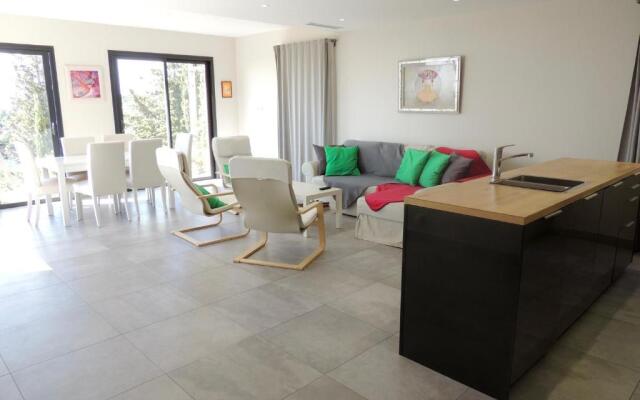 Apartment residence Arc en Ciel