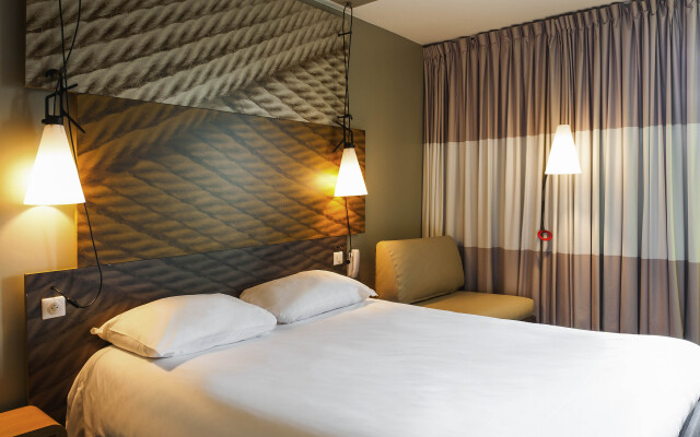ibis Paris Défense Courbevoie
