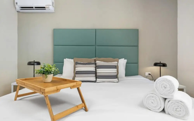 Serene Designer Gem Walk to Beach Strip Pool