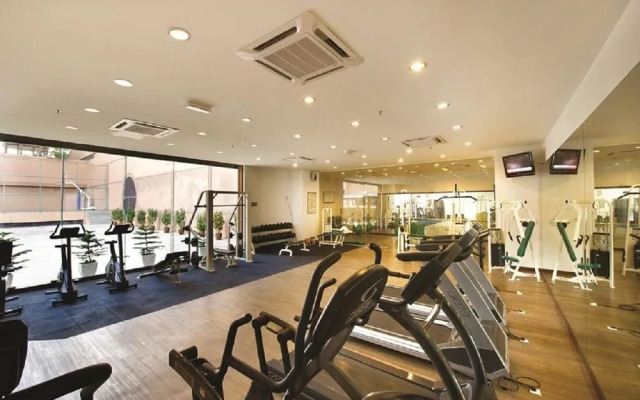 Glorious Service Suite At Times Square