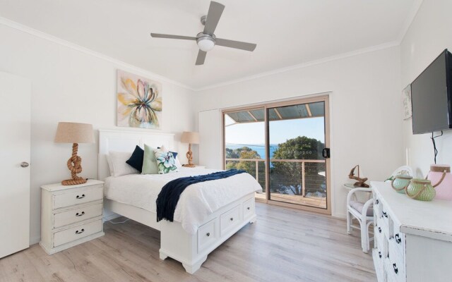 Sand & Sea, 1/13 Gloucester Street