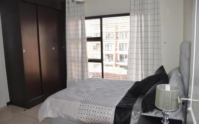 Strelitzia Apartment