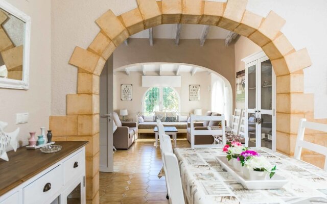 Villa Loly