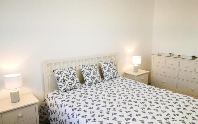 Peniche's Blue & Yellow