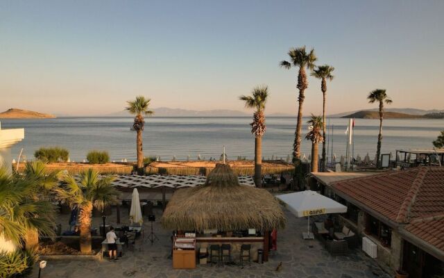 Zuzuu Beach Hotel