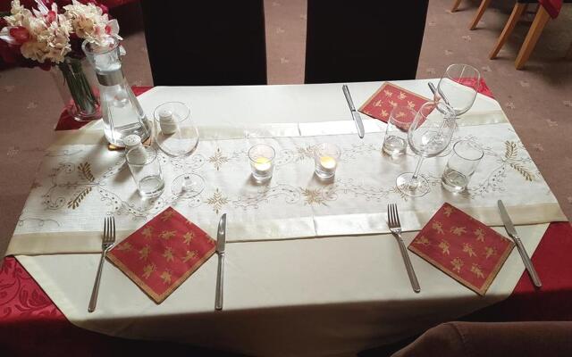 Abbeydale Hotel