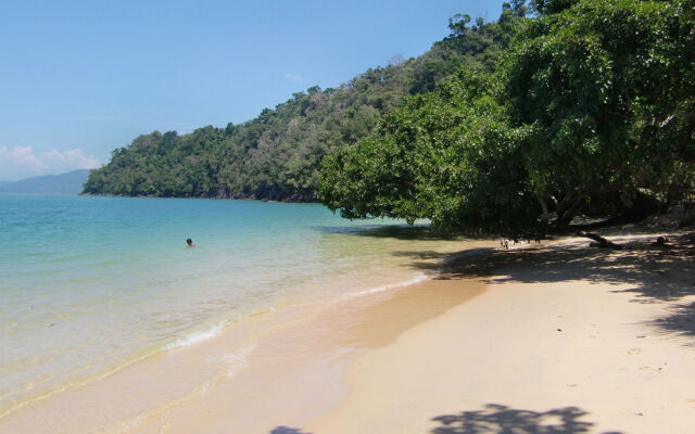 The Blue Sky Resort Koh Payam