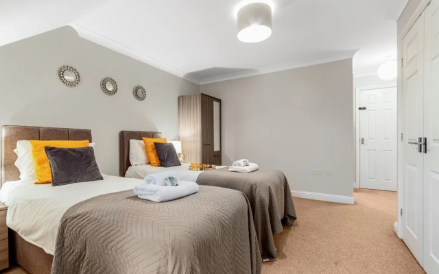 KVM - Hampton House