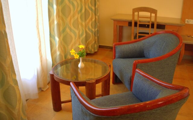 Kohinoor Samudra Beach Resort