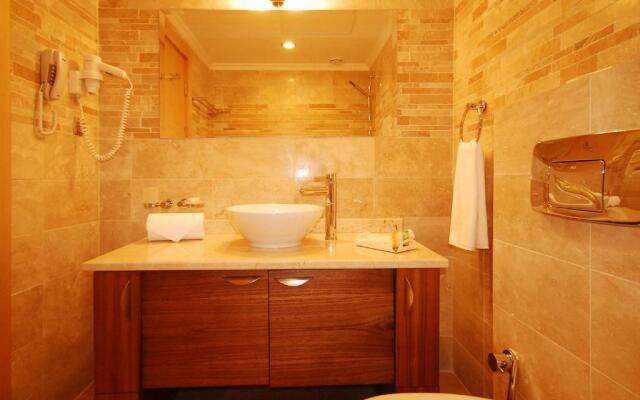 Luxury Apartments in GoldCity Complex