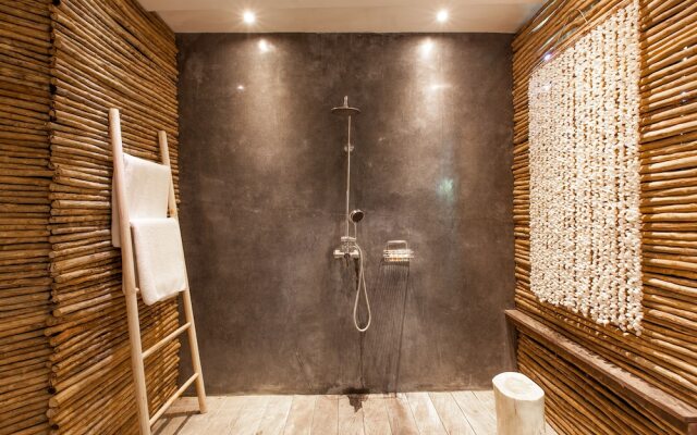 The Green Room Canggu - Hostel