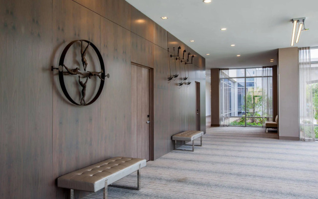 Holiday Inn Cleveland Clinic by IHG