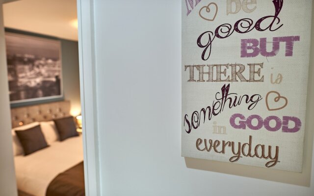 Two Bed - Close to North Station and Hospital