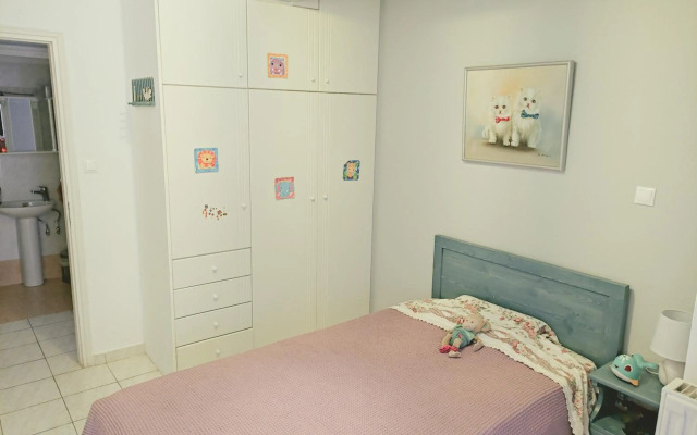 Summer Breeze Apartment in Kalamata