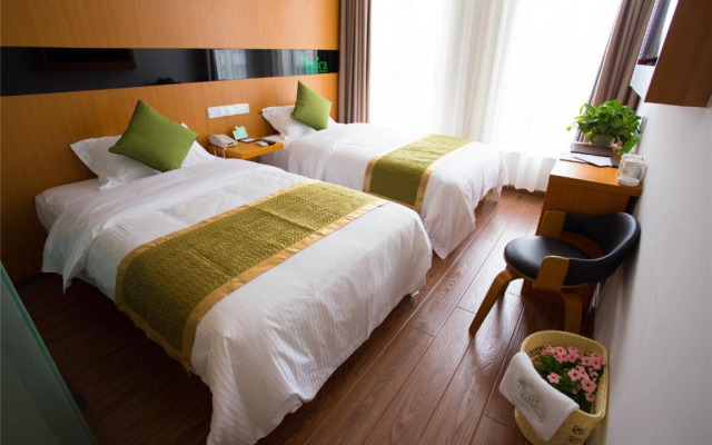 Vatica Xuzhou High Speed Railway Station Hotel