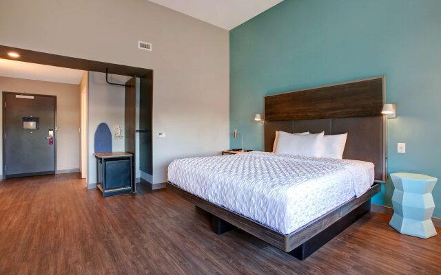 Tru by Hilton Grand Prairie