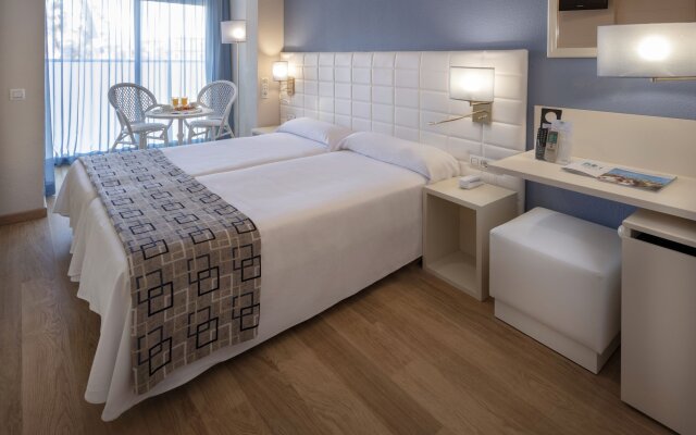 Monica Hotel