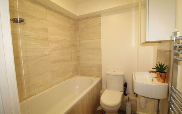 Green Hil Apartment