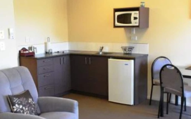 BK's Chardonnay Motor Lodge