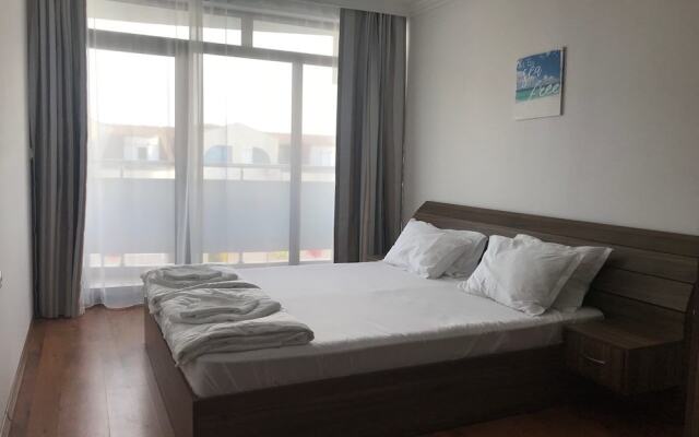 Lazur 5 Apartments