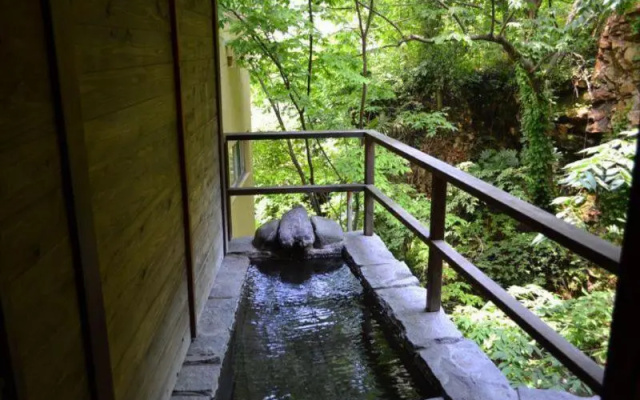 Shin-Matsuba Ryokan