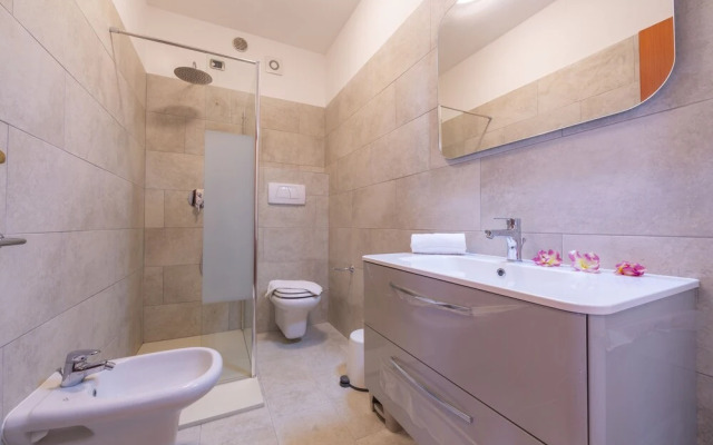 Porto Letizia Dalia 1