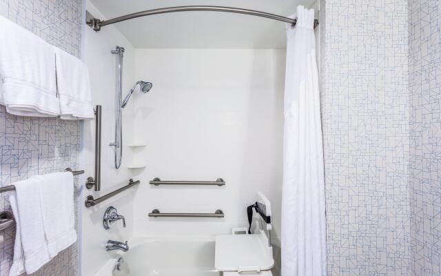 Holiday Inn Express Hauppauge by IHG