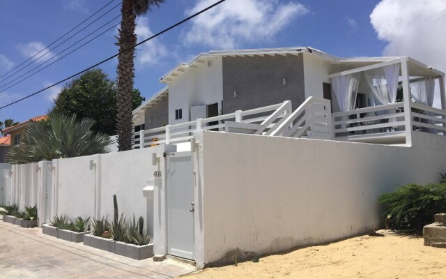 Palm Beach C, Charmingquiet Apt,wifi,beach Close,
