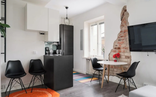 Renovated Top Floor Studio in Kallio