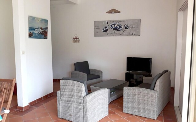 House With 2 Bedrooms In Gros Morne With Enclosed Garden And Wifi 15 Km From The Beach