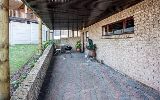 2 Bedroom Holiday Flat in Dana Bay