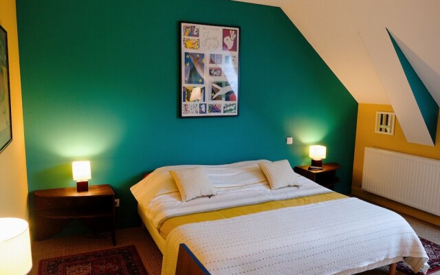 La Maison Jaune à la Janaie