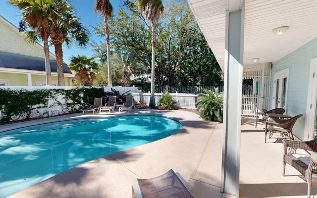 1 Cozy Cove 3 Bedroom Home