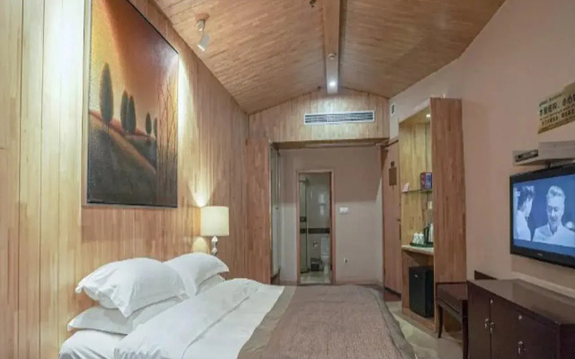 Dazhou Pengfei Grand Hotel (Dazhou Renhe New Town Railway Station)