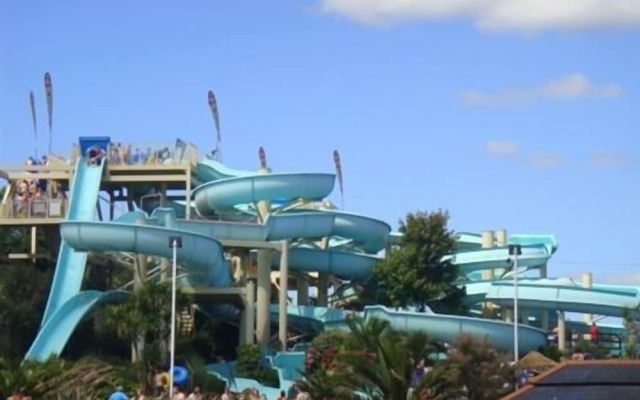 Coombe Lodge Holiday Flats