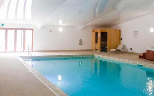 Cape Cornwall golf & Leisure
