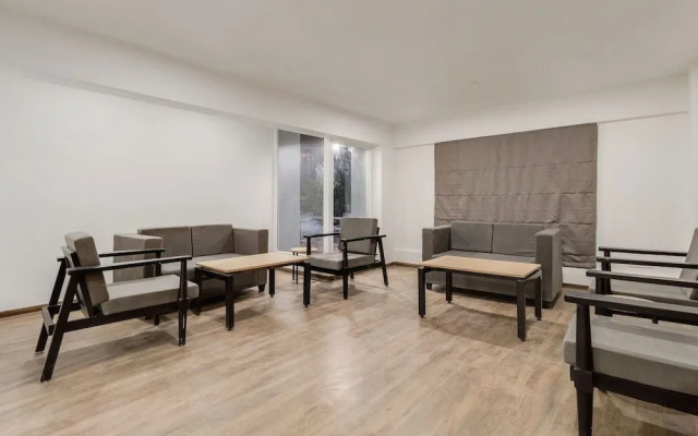 OYO Townhouse 93 Ramamurthy Nagar