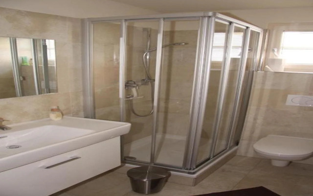 Avenida Panorama Chalets by Alpin Rentals