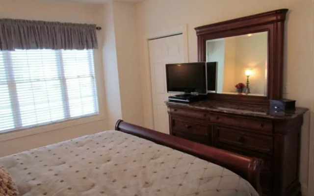 Magnolia Pointe 305 4820 3 Br home by RedAwning