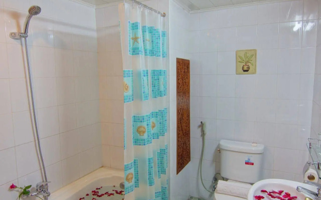 Shwe Ingyinn Hotel