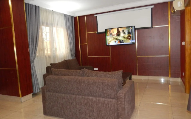 Noubou International Hotel Bonapriso