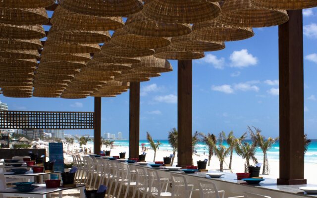 Live Aqua Beach Resort Cancún  - Adults Only - All Inclusive