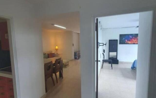 R.9 Apartamento de 3 habitaciones zona turística.