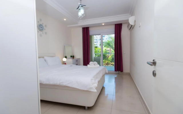 Marvelous Resort With Shared Pool in Alanya