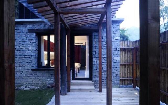 Yunxi Daijia Mountain Guesthouse