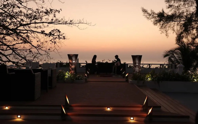 Silver Beach Hotel