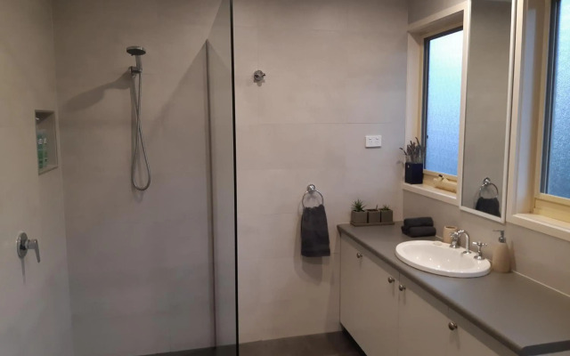 Elevated holiday house in bush setting overlooking wetlands