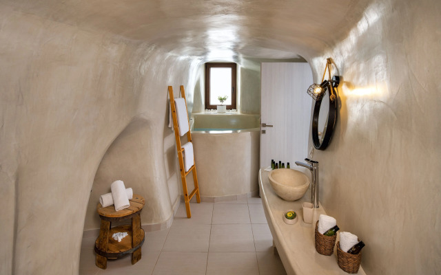 Aegean Mist Luxury Suites