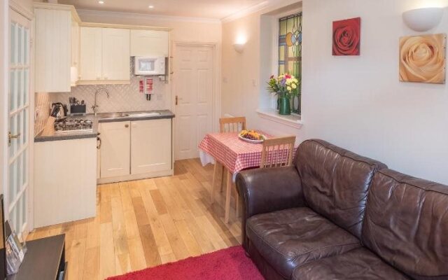 Luccombe Villa Holiday Apartments