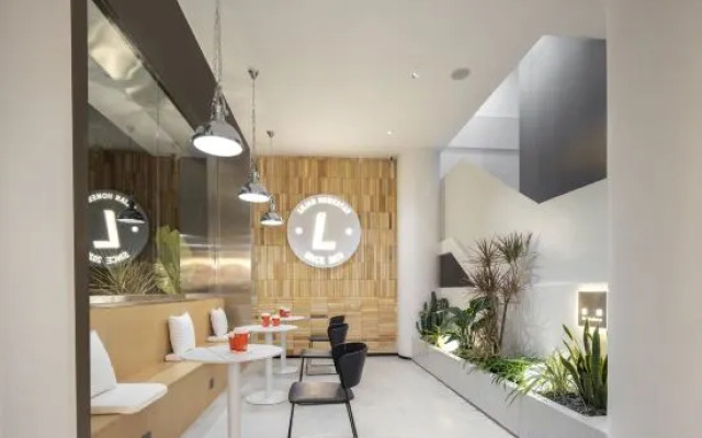 Sanya Lilian Designer Seaview Homestay